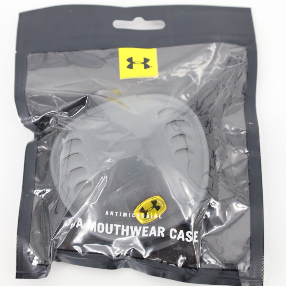 Under Armour UA Antimicrobial Mouthwear Case